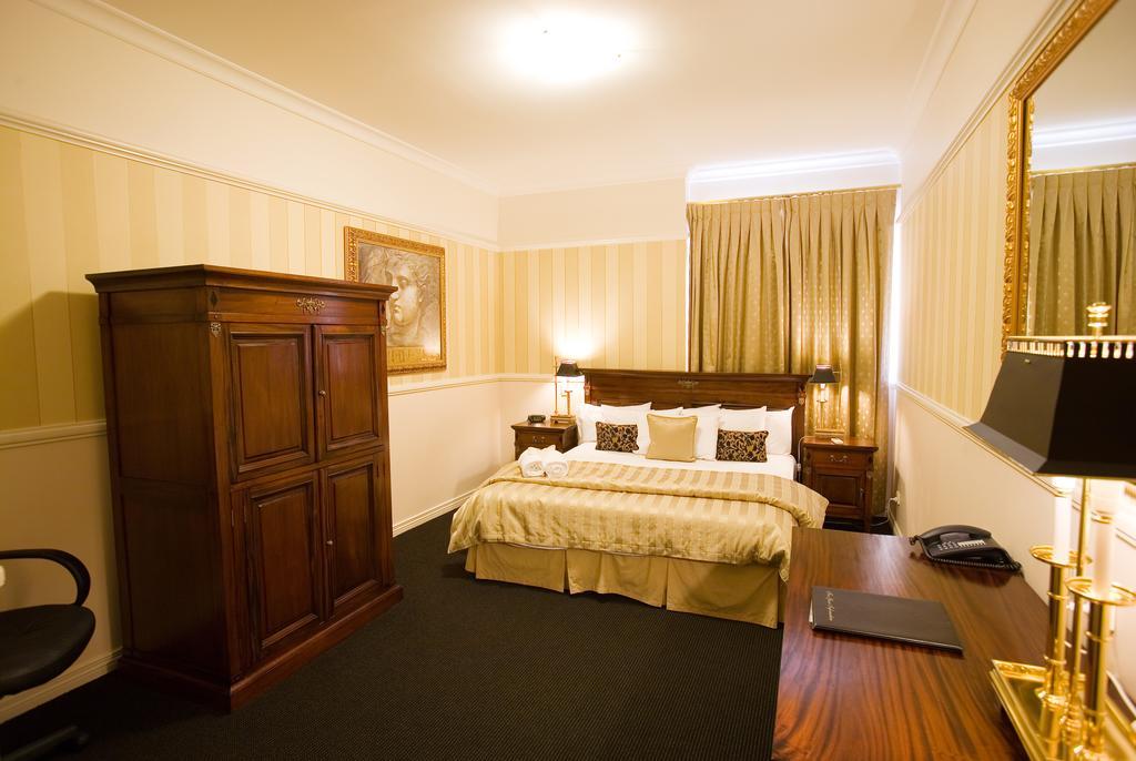 Redearth Boutique Hotel Mount Isa Rum bild